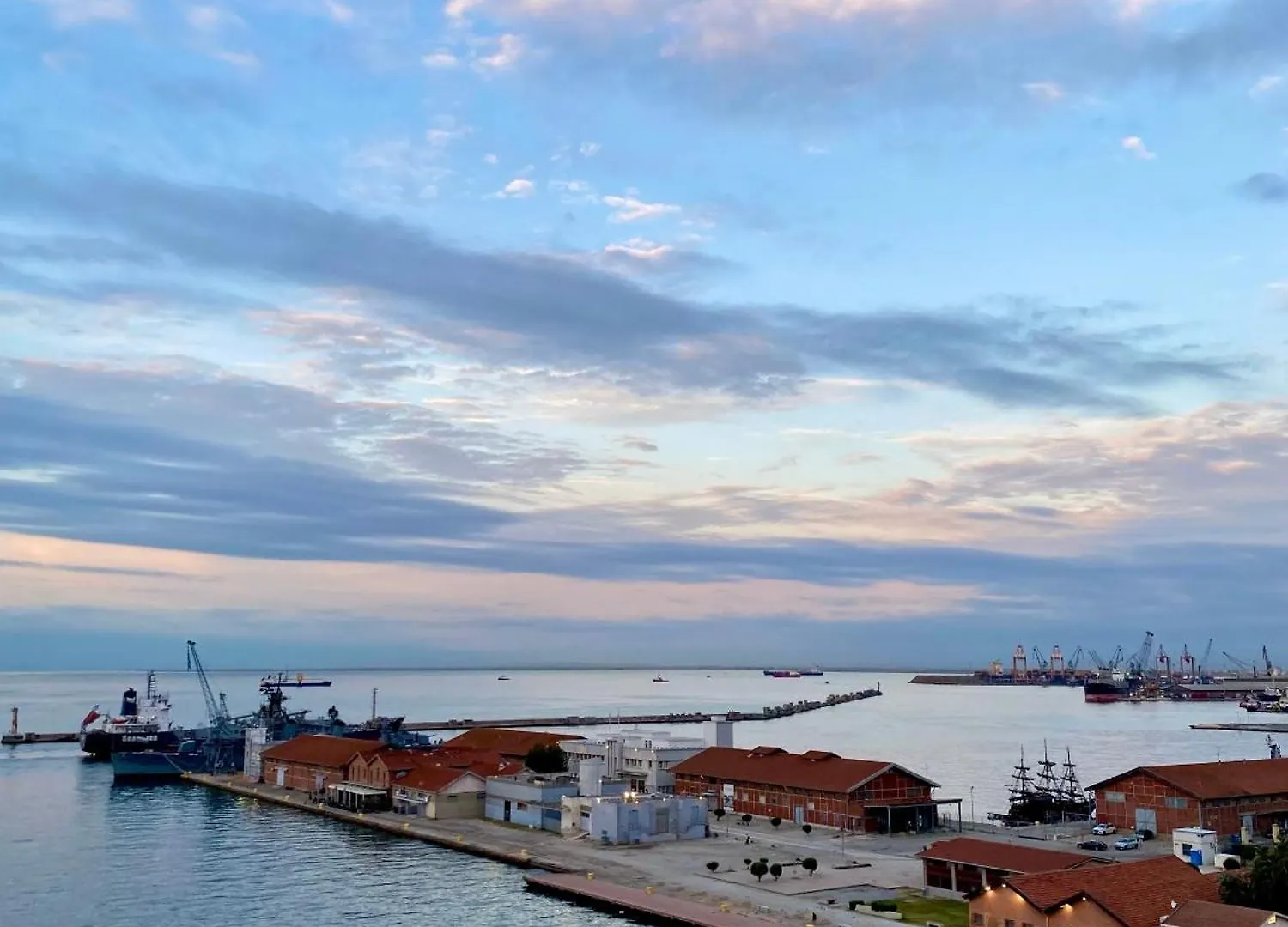Апартаменты Zeusbnb Penthouse Sea View Салоники